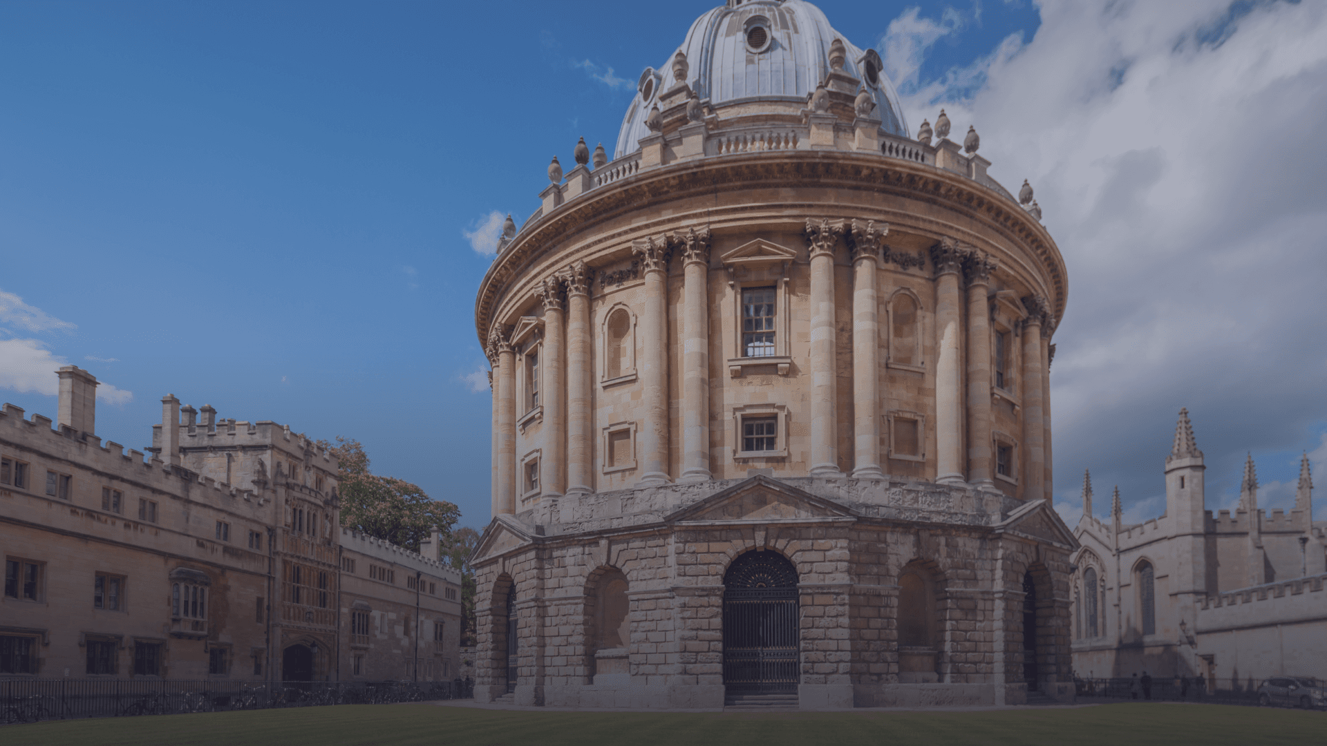 2025年入学的UCAS英国大学申请截止日期