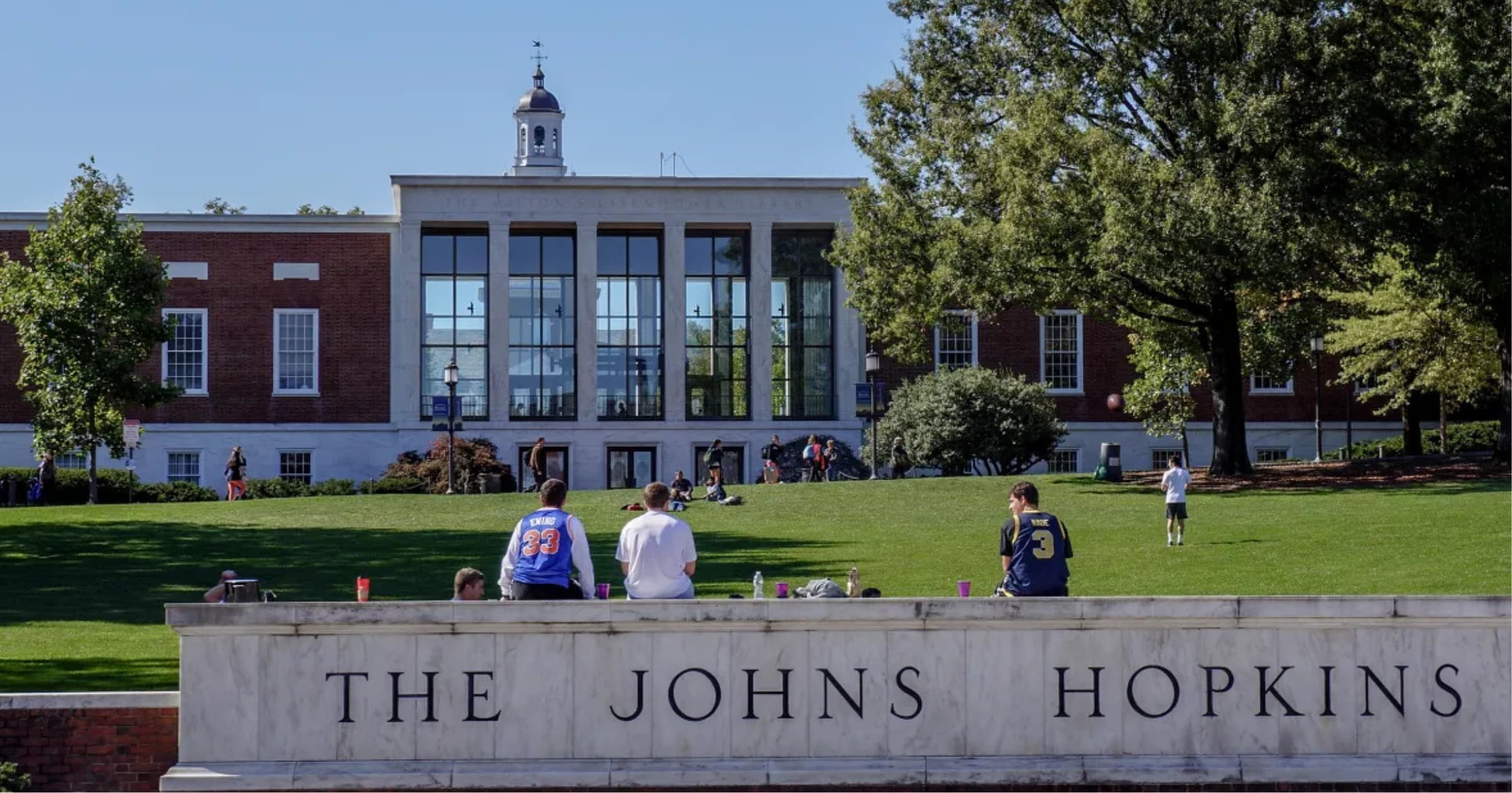 Почему стоит поступать в Университет Джонса Хопкинса: ответы на все ваши вопросы об этом топ-вузе